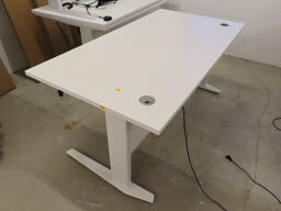 El hæve/sænke skrivebord