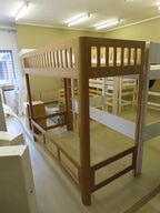 PROTOTYPE Børneseng halvhøj med madras