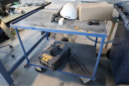 Opbevaringsvogn med indhold