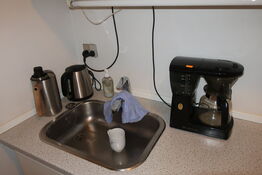 Kaffemaskine, elkedel, termokande, div. køkkenservice