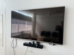 70" SHARP TV m. BRACO & AMX konferencesystemer