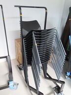 Stativ til stabelbare stole og 16 stabelbare stole FOUR DESIGN FOUR SURE 44