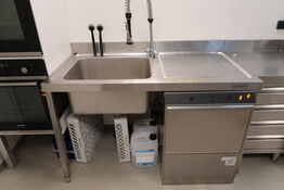 Rustfri opvaskebord med armatur GGM GASTRO