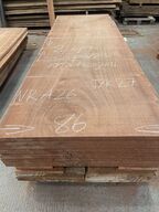 Træplanke i SAPELE (mahogni) 2,49x0,86m - 2,7 cm tyk