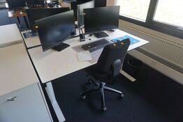 Hæve/sænkebord inkl. stol