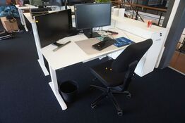 Hæve/sænkebord inkl. stol