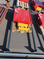 Branskab inkl brandslange samt truckværn