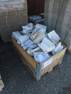 Palle med diverse creme til dispensere