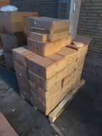 Palle med diverse keramiske skåle