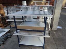 2 stk udstillingsreol