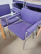 6 stole med lilla stof