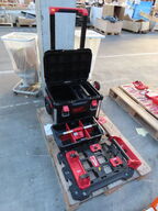 Trolleykuffert med tilbehør MILWAUKEE PACKOUT