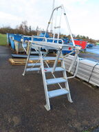 Arbejdsplatform med trapper