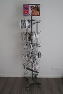 Stativ med stort parti briller 