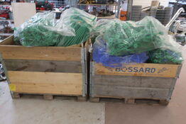 Indhold i 2 paller, taghætter, skruer, isoleringholder