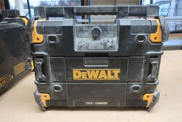 Radio og lader DEWALT DWST1-81078-QW