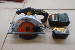 Rundsav DEWALT DCS565