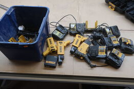 Lader og tilbehør til DEWALT