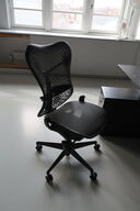 Kontorstol HERMAN MILLER Mirra 2
