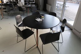 Mødebord med 6 stk. mødestole