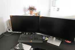 2 stk. computerskærme DELL P2422H, tastatur, mus