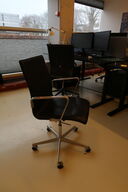 Kontorstol OXFORD lav ryg af Arne Jacobsen