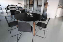 Mødebord med 6 stk. mødestole