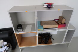 Reolsystem MUUTO Stacked uden indhold