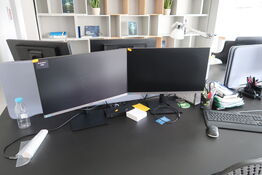 2 stk. computerskærme SAMSUNG S24R650FDU, dockingstation LENOVO Thinkpad, tastatur, mus