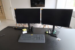 2 stk. computerskærme SAMSUNG F24T452FQR, dockingstation DELL, tastatur