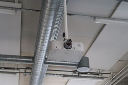 Projektor NEC PA672W