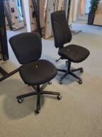 To kontorstole, assorterede