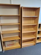 To reoler, assorterede