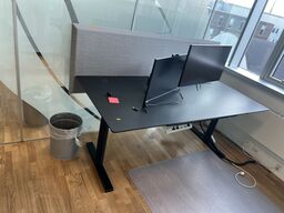 Elhæve/sænkebord DUBA-B8 80x180cm inkl. indh. & 2 stk. 24" LENOVO skærme