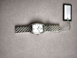 Ur FREDERIQUE CONSTANT Art Deco - 30,5 mm