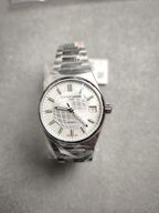 Ur FREDERIQUE CONSTANT Highlife - 34 mm