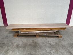Diverse massive egetræs planker