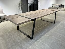 Gigant spisebord. Hvidolieret massiv vildeg. 100x290 cm. Højde 74 cm.