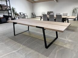 Zilas spisebord. Hvidolieret massiv vildeg. 100x290 cm. Højde 74 cm.
