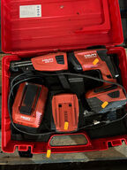 Gipsskruetrækker HILTI SD 5000 A22/SMD 57 inkl. 2 stk. batterier og lader