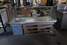 Kølebord med glasmontre