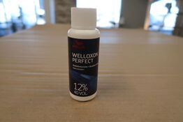 21 stk. Wella Welloxon Perfect Creme Developer 60 ml