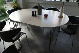 Spisebord