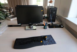Computerskærm SAMSUNG SyncMaster SA450 med tastatur, mus og dockingstation