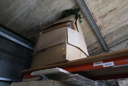 2 stk. kasser med julepynt