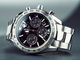 Herreur med marmor urskive.