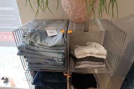 2 stk. reoler MONTANA wire uden indhold