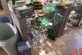 Reolsystem uden indhold