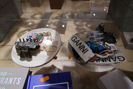 2 stk. fade med div. Hårspænder