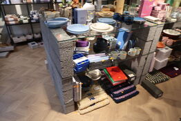 Reolsystem uden indhold